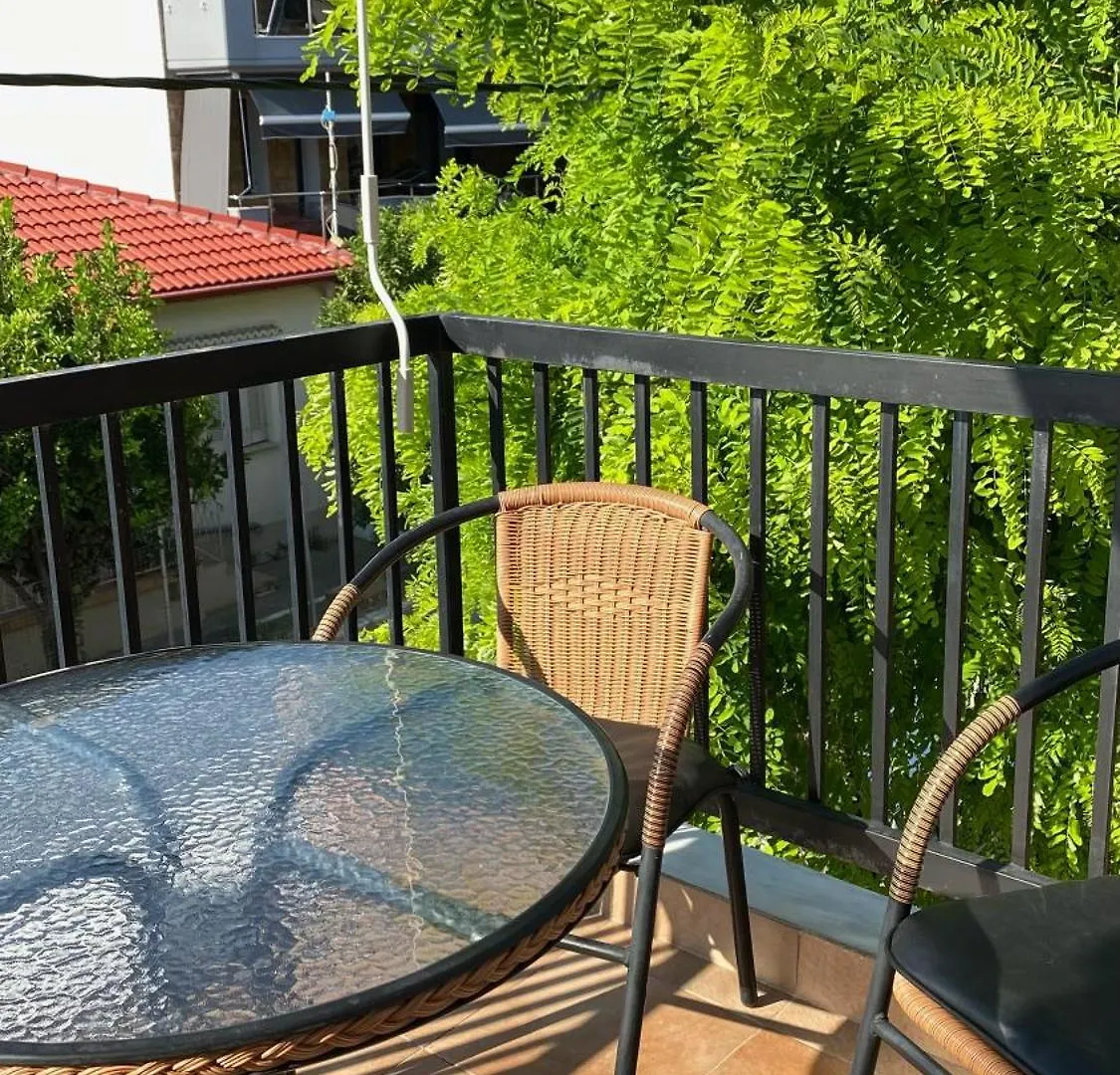 Family Apartment Nea Moudania 0*,