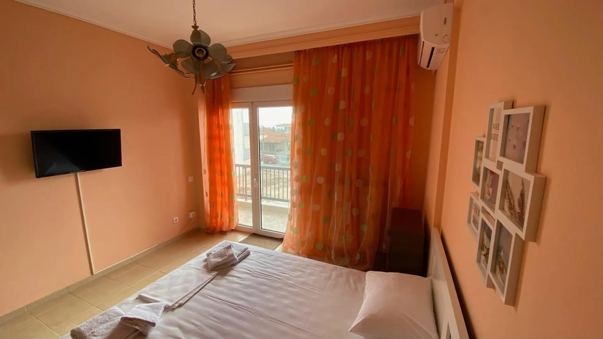 Family Apartment Nea Moudania