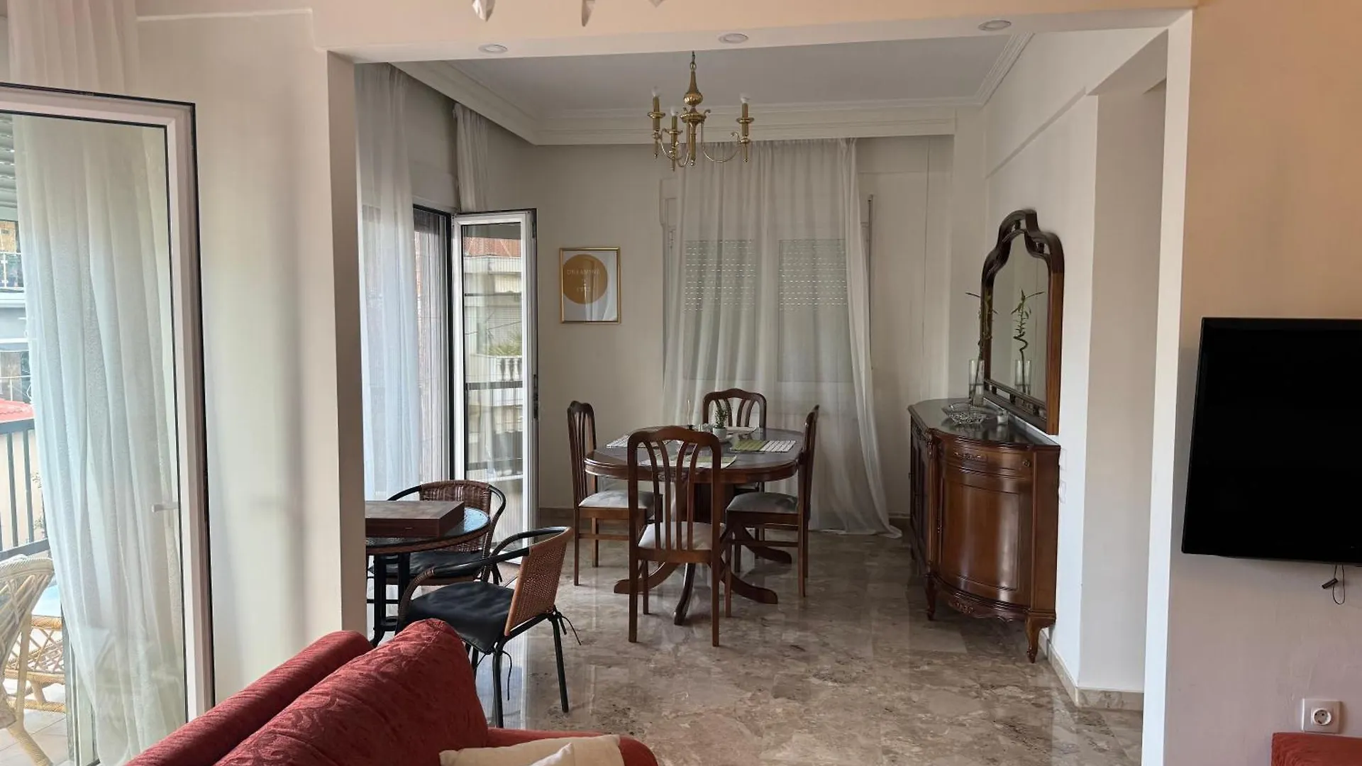 Family Apartment Nea Moudania