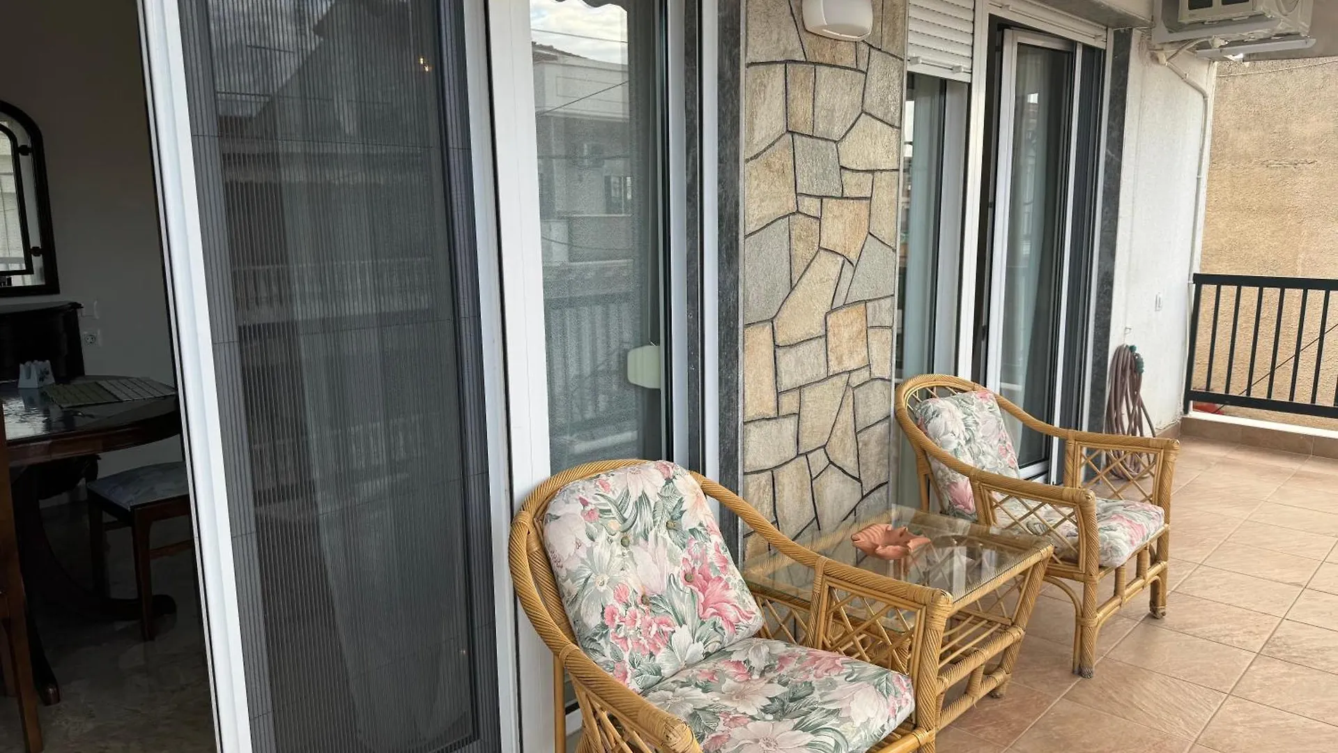 Family Apartment Nea Moudania